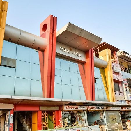 OYO 69828 Hotel Aryan Khāmgaon Buitenkant foto